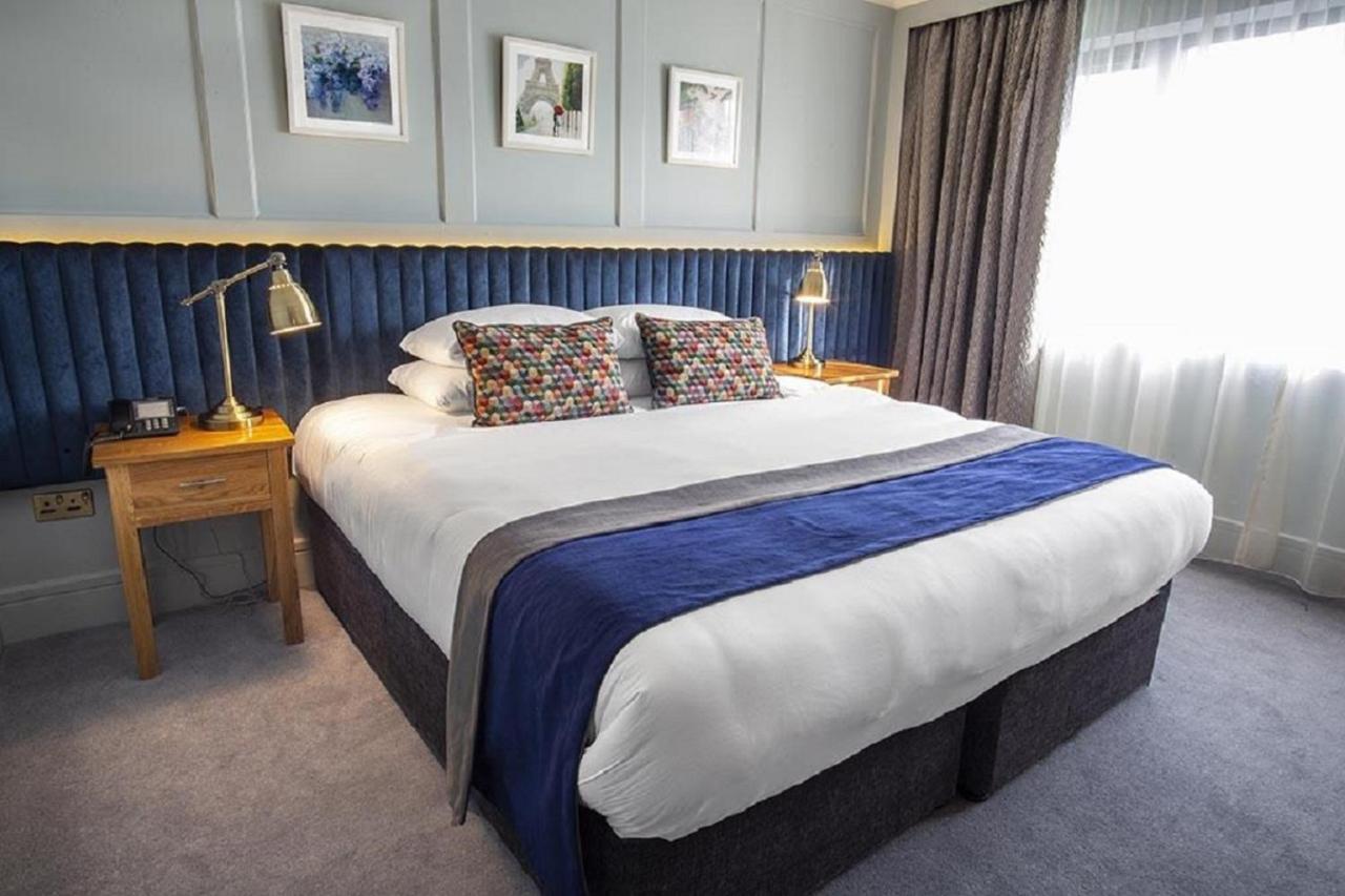 Hotel Imperial Dundalk Bagian luar foto