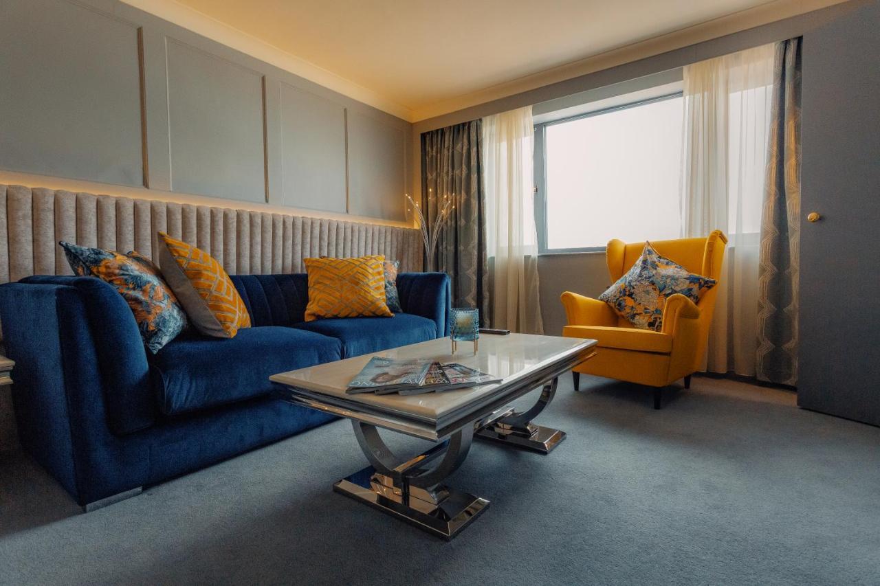 Hotel Imperial Dundalk Bagian luar foto
